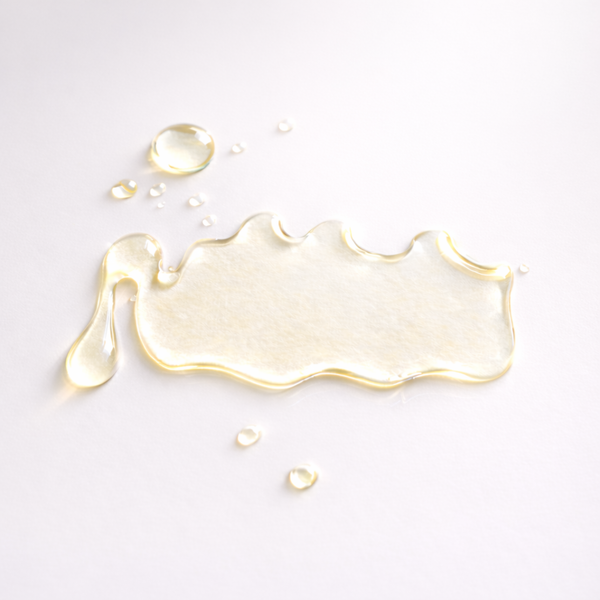 Texture of Moisturizing Body Oil